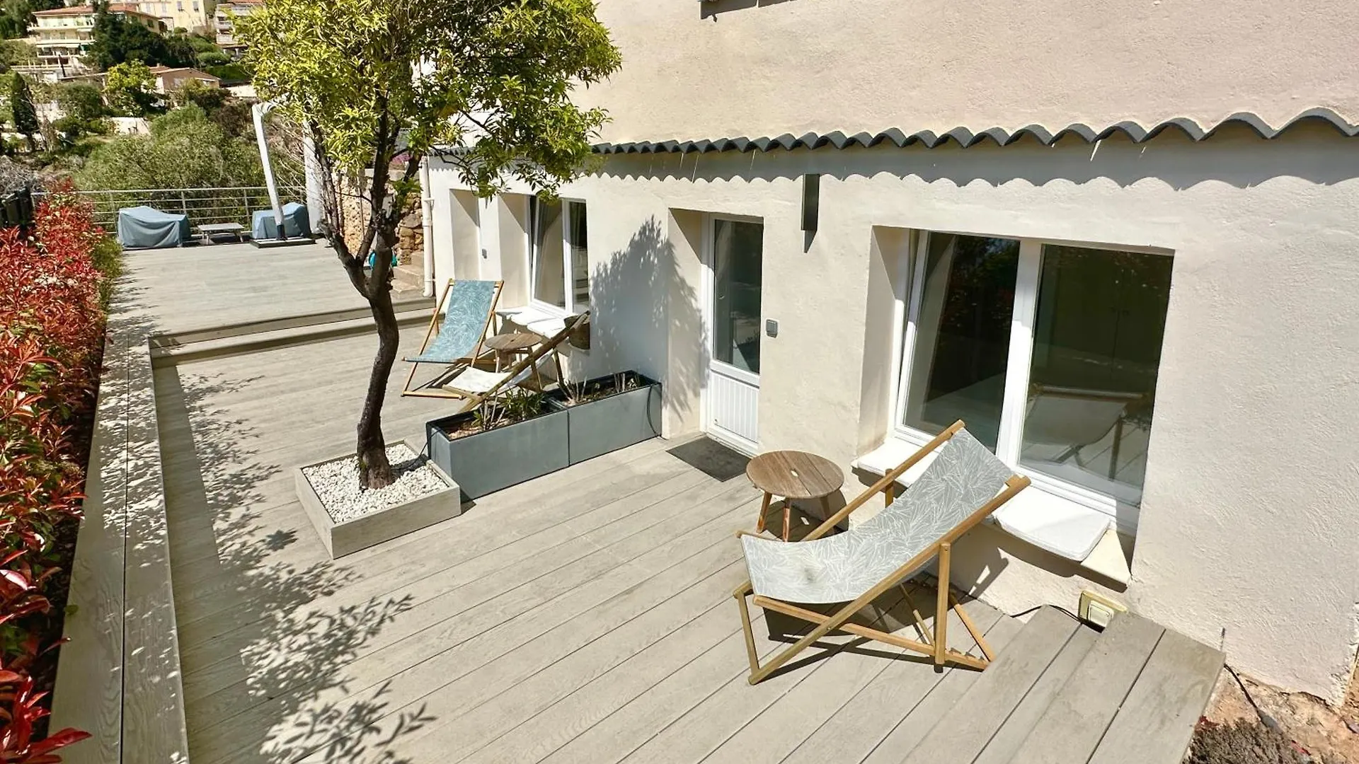 Laureto Beach & E1027-Le Corbusier Roquebrune-Cap-Martin Apartment