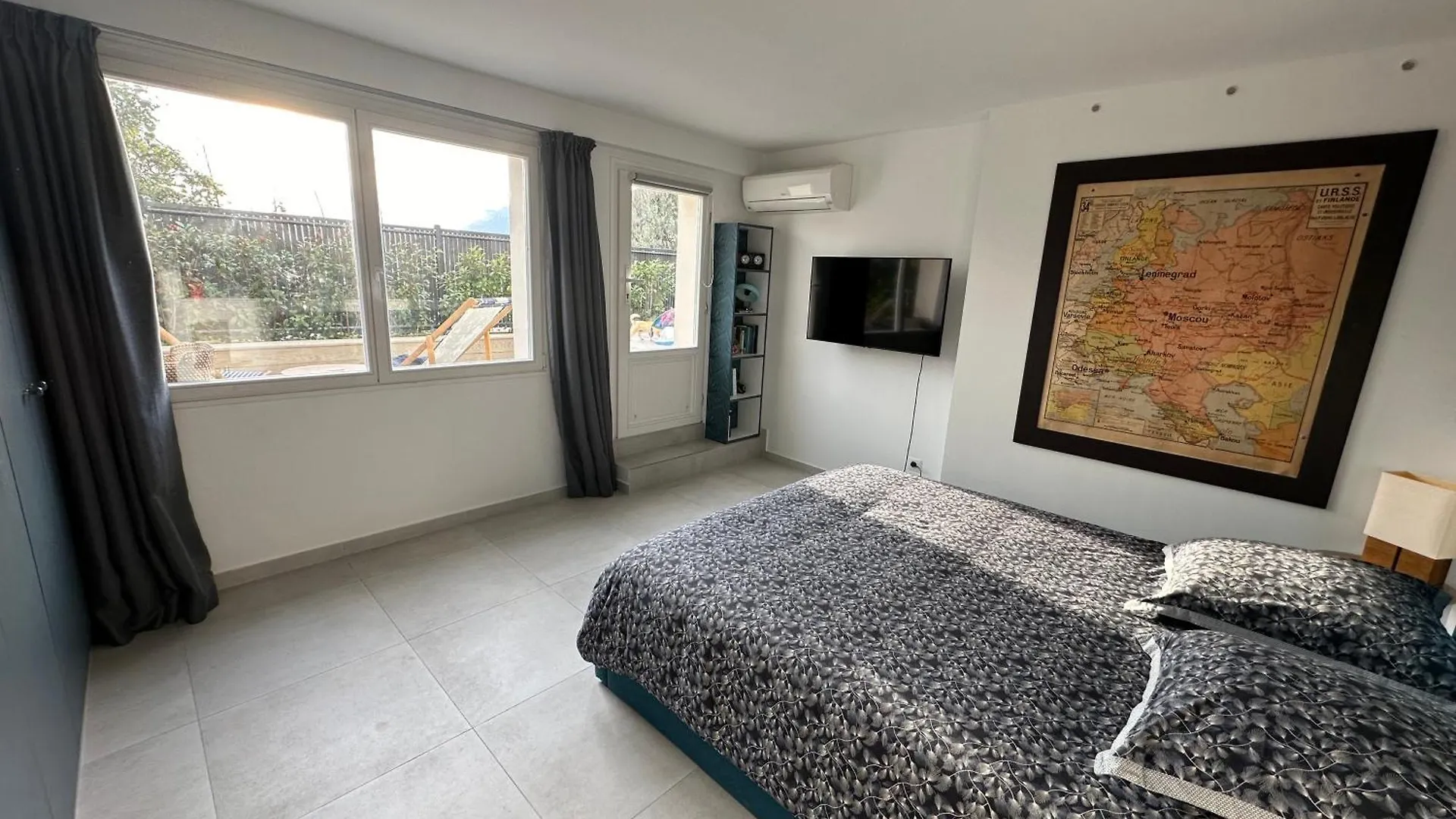 Laureto Beach & E1027-Le Corbusier Roquebrune-Cap-Martin Apartment