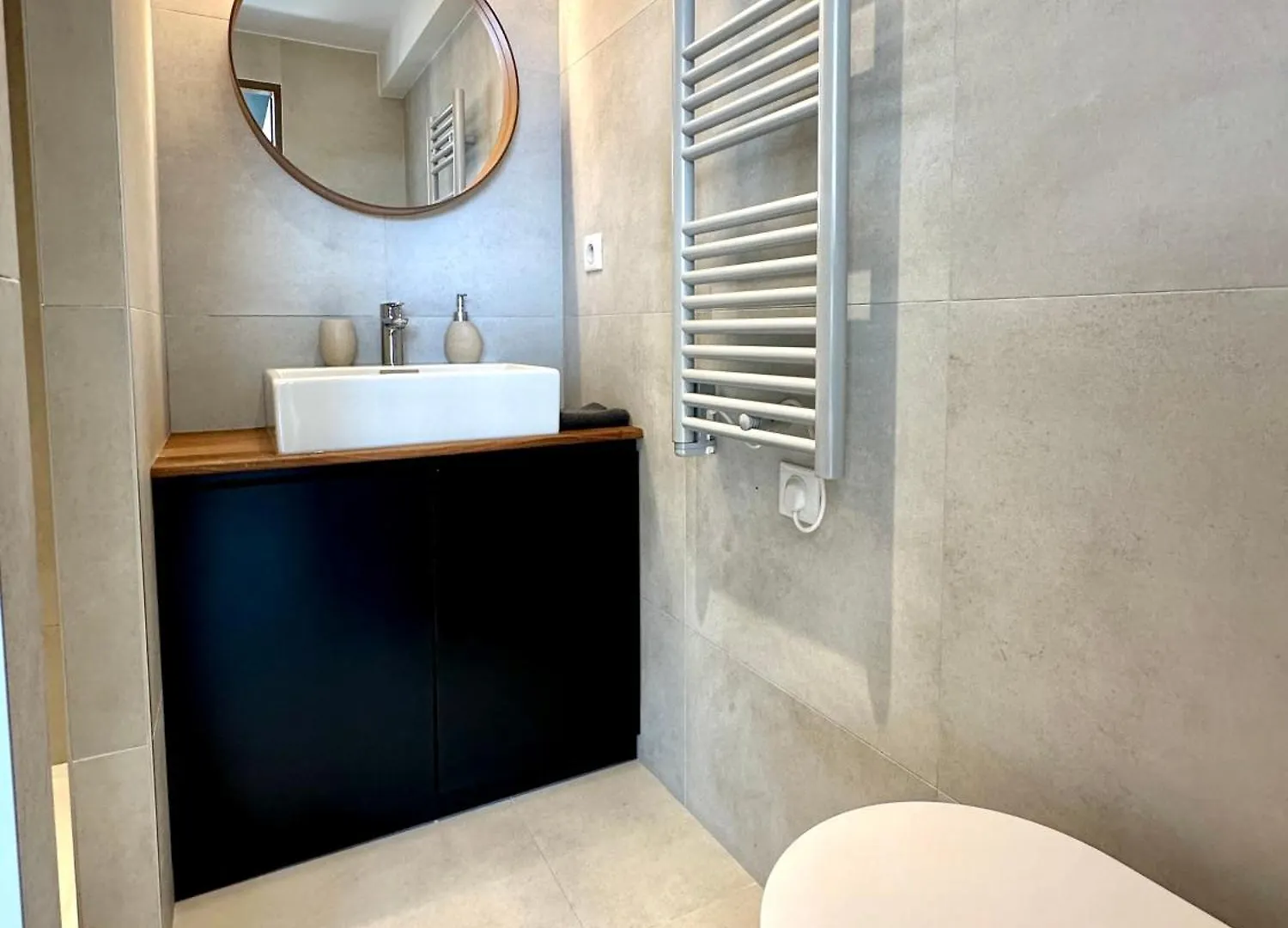 Laureto Beach & E1027-Le Corbusier Roquebrune-Cap-Martin